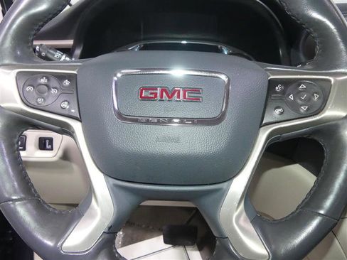 Used 2020 GMC Acadia Denali image 28