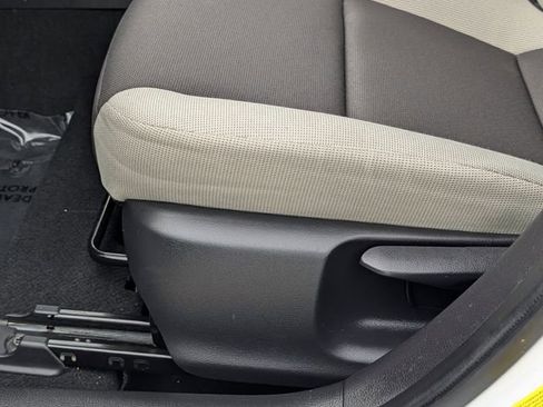 Used 2025 Toyota Corolla LE image 25