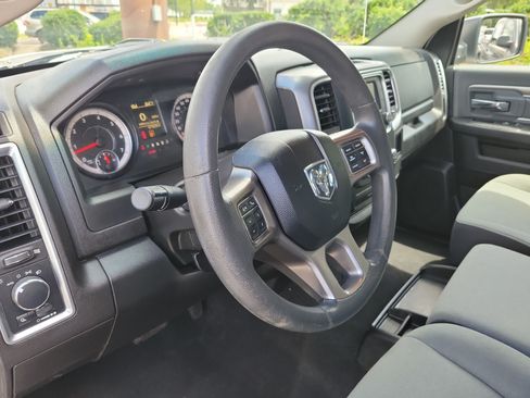 Used 2022 RAM 1500 Classic SLT AWD/4WD image 19