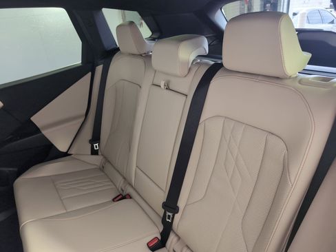 Used 2025 BMW X3 xDrive30i w/ Convenience Package image 27