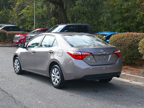 Used 2014 Toyota Corolla LE image 3