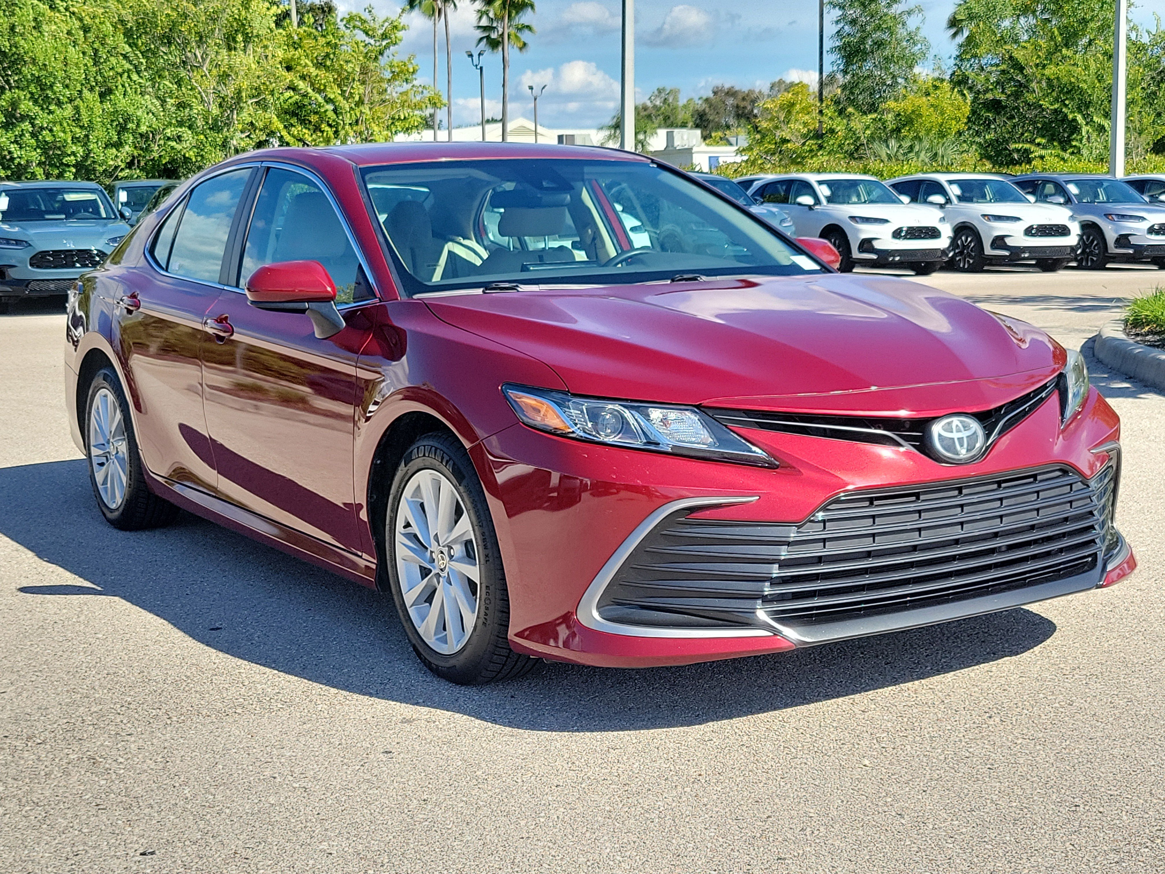 Used 2021 Toyota Camry LE FWD image 31