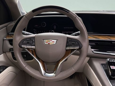 Used 2024 Cadillac Escalade Sport Platinum AWD/4WD image 25