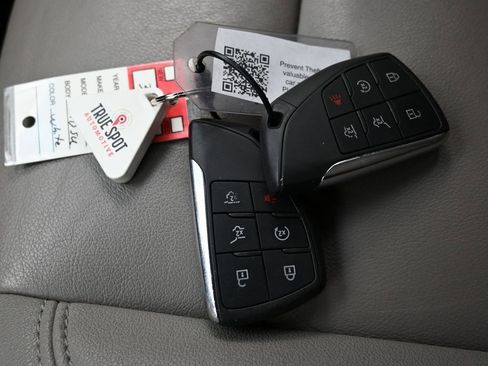 Used 2023 Chevrolet Suburban LT image 30