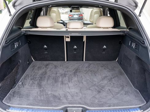 Used 2023 Mercedes-Benz GLC 300 4MATIC image 29