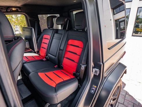 Used 2025 Mercedes-Benz G 63 AMG 4MATIC image 39