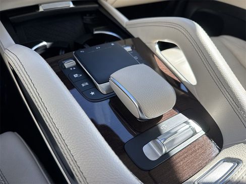 Used 2021 Mercedes-Benz GLS 580 GLS 580 image 55