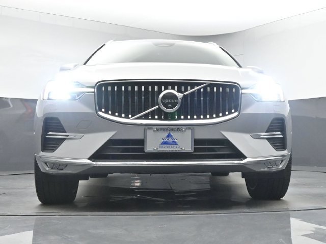 Used 2023 Volvo XC60 B6 Ultimate w/ Climate Package AWD/4WD image 38