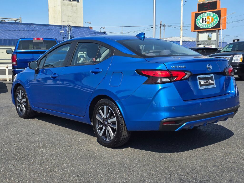 Used 2021 Nissan Versa SV FWD image 8