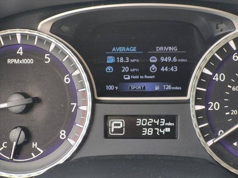 Used 2020 INFINITI QX60 Luxe w/ Essential Package FWD image 4