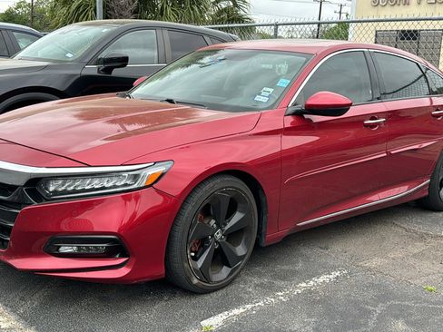 Used 2020 Honda Accord Touring image 5