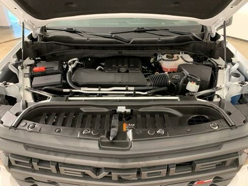 Used 2025 Chevrolet Silverado 1500 Custom Trail Boss AWD/4WD image 38