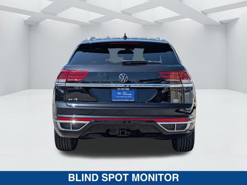 Used 2020 Volkswagen Atlas Cross Sport SE w/ Panoramic Sunroof Package FWD image 6