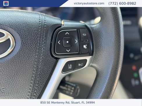 Used 2019 Toyota Sienna LE FWD image 26