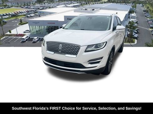 Used 2019 Lincoln MKC Reserve w/ MKC Climate Package FWD image 2