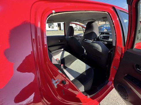 Used 2014 Toyota Yaris LE image 50