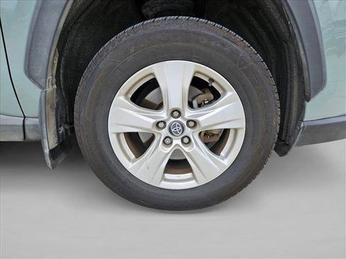 Used 2020 Toyota RAV4 XLE w/ Convenience Package AWD/4WD image 20