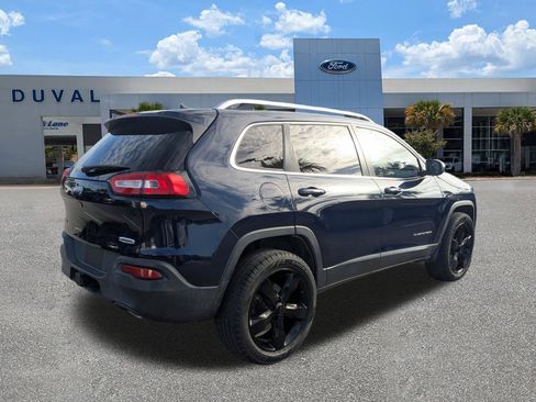 Used 2014 Jeep Cherokee Latitude w/ Comfort/Convenience Group image 4