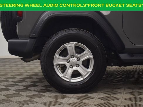 Used 2022 Jeep Wrangler Sport AWD/4WD image 9