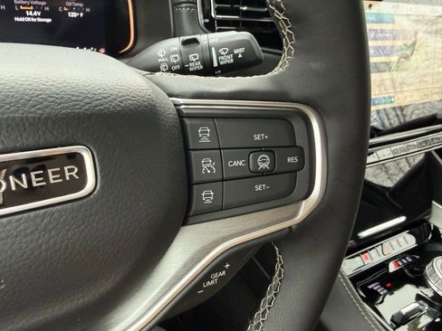 New 2026 Jeep Grand Wagoneer L 4WD w/ Premium Group I image 19