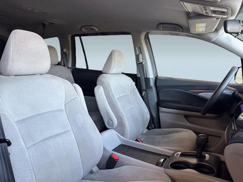 Used 2017 Honda Pilot EX image 30