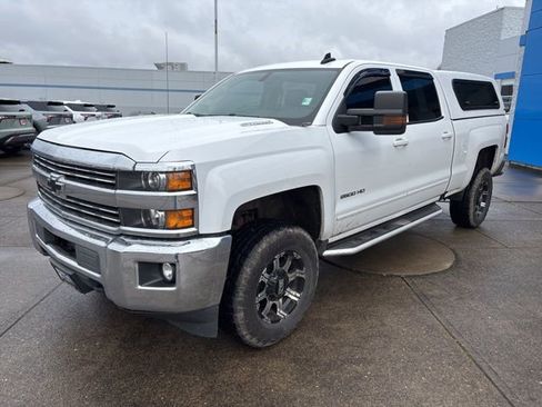Used 2016 Chevrolet Silverado 2500 LT w/ LT Convenience Package image 4