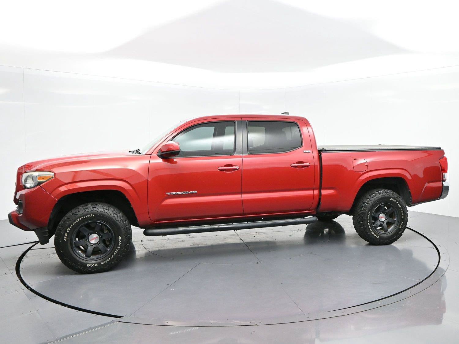Used 2016 Toyota Tacoma SR5 w/ Towing Package RWD image 4