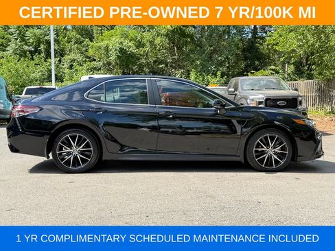 Used 2023 Toyota Camry SE w/ Cold Weather Package FWD image 8