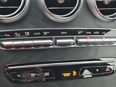 Certified 2023 Mercedes-Benz GLC 300 4MATIC Coupe image 24