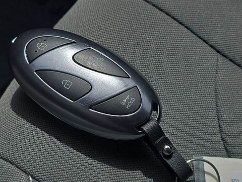New 2026 Hyundai Elantra Sport FWD image 32
