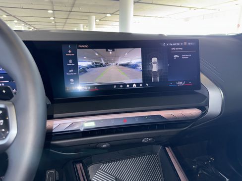 Certified 2025 BMW X3 xDrive30i w/ M Sport Package image 27