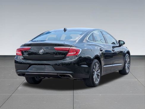 Used 2017 Buick LaCrosse Essence FWD image 6