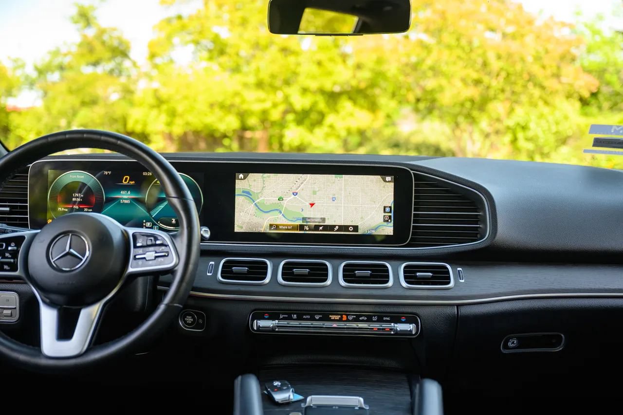 Used 2021 Mercedes-Benz GLE 350 w/ Premium Package image 29