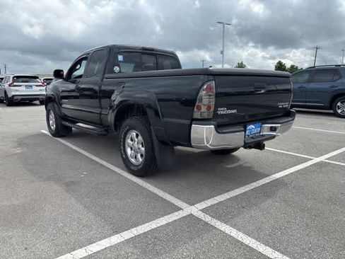 Used 2008 Toyota Tacoma PreRunner RWD image 3