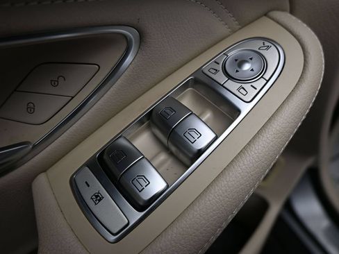 Used 2019 Mercedes-Benz GLC 43 AMG 4MATIC image 11
