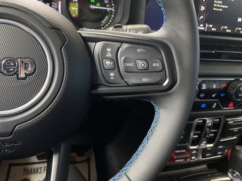 Certified 2025 Jeep Wrangler Unlimited Rubicon 4xe w/ Safety Group image 20