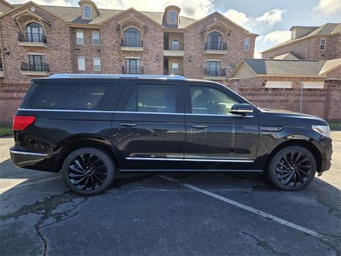 Used 2020 Lincoln Navigator L Reserve w/ Equipment Group 208A Reserve image 4