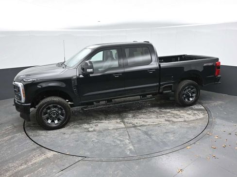 Used 2024 Ford F250 Lariat w/ Sport Appearance Package image 12