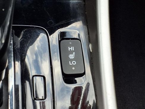 Used 2016 Honda Accord EX-L image 18