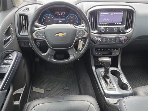 Used 2020 Chevrolet Colorado Z71 w/ Z71 Midnight Edition image 11
