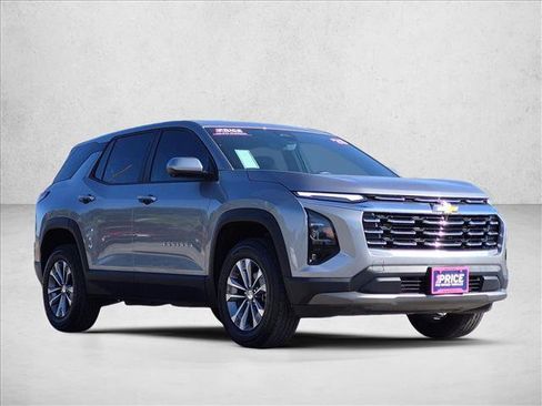 Used 2025 Chevrolet Equinox LT w/ Safety and Technology Package FWD image 3