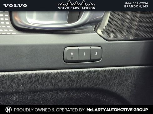 Used 2021 Volvo XC40 T5 R-Design AWD/4WD image 17