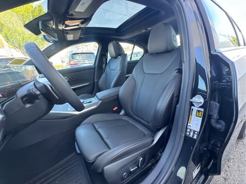Certified 2025 BMW 330i xDrive Sedan w/ Convenience Package AWD/4WD image 11