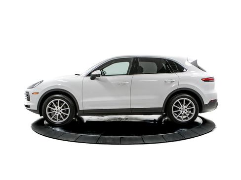 Certified 2022 Porsche Cayenne AWD/4WD image 2