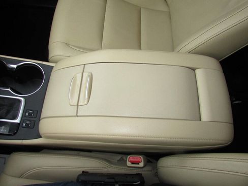 Used 2019 Toyota Highlander XLE image 63