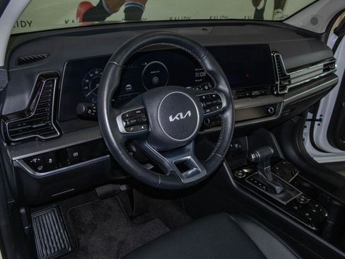 New 2025 Kia Sportage SX image 6