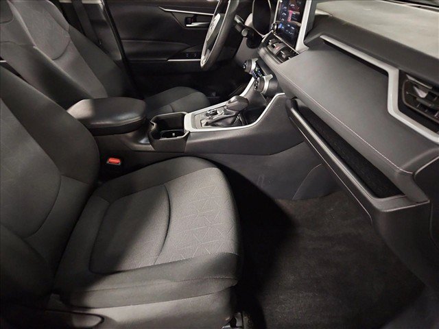 Used 2024 Toyota RAV4 XLE AWD/4WD image 19