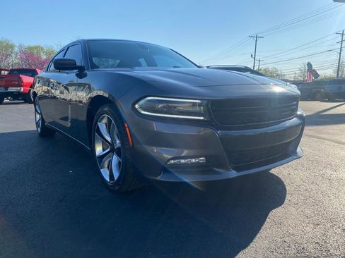Used 2016 Dodge Charger R/T w/ Wheels & Tunes Group image 3