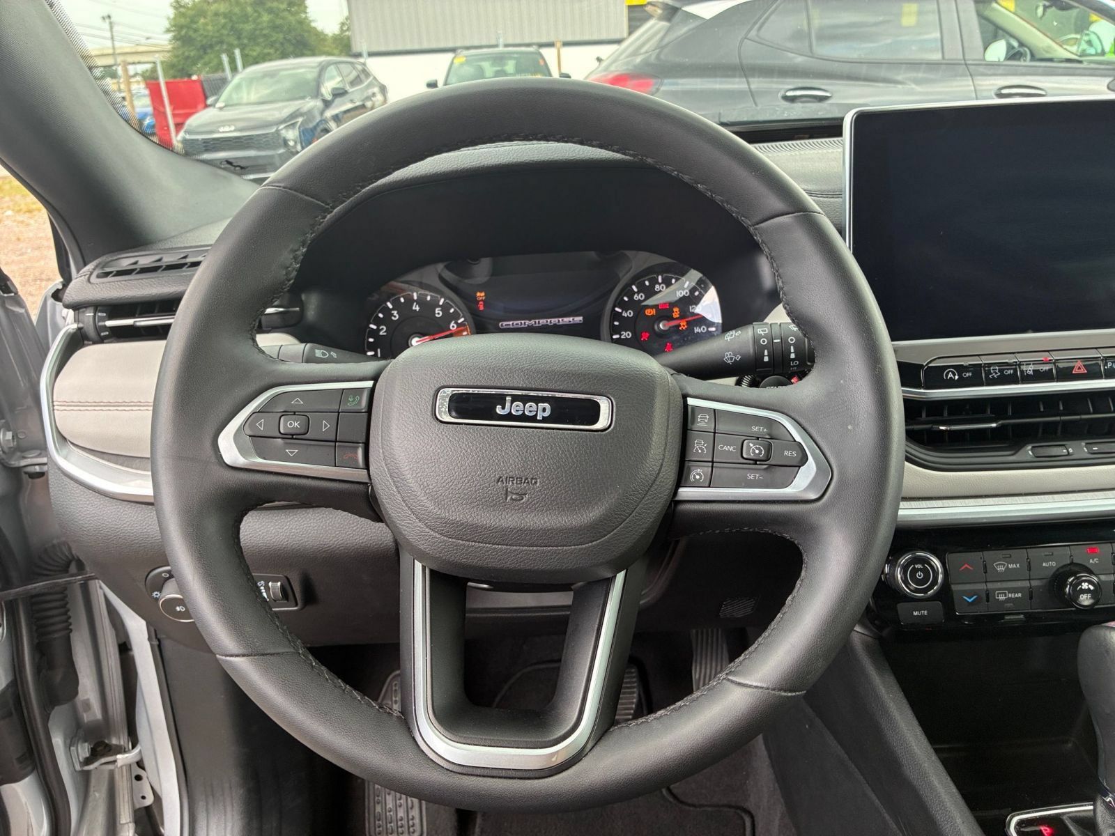 Used 2025 Jeep Compass Limited AWD/4WD image 26