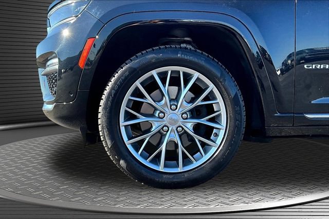 Used 2022 Jeep Grand Cherokee Summit w/ Adv Protech Group IV AWD/4WD image 33